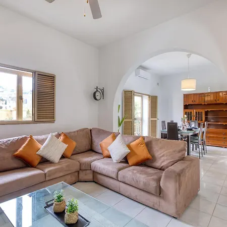 Luxury Private Pool Bbq & 5star Amenities Villa Baħar iċ-Ċagħaq