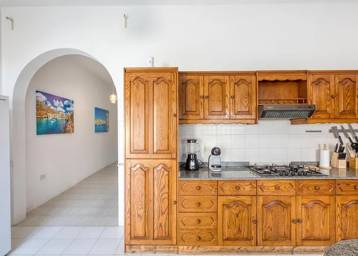 Luxury Private Pool Bbq & 5star Amenities Villa Baħar iċ-Ċagħaq