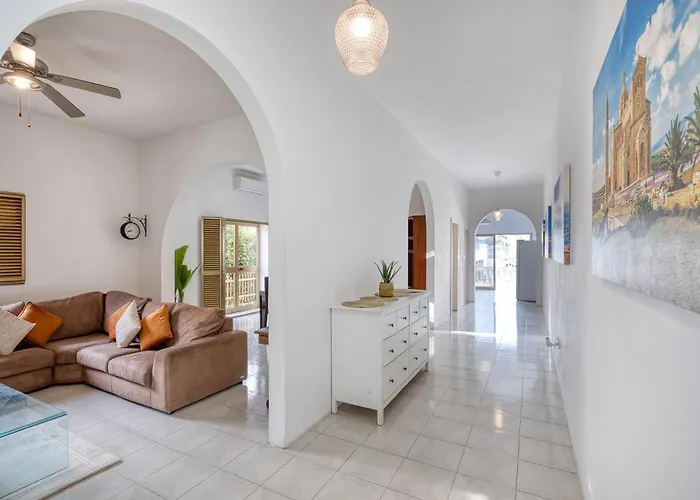 Luxury Private Pool Bbq & 5star Amenities Baħar iċ-Ċagħaq