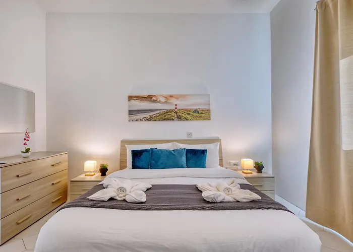 Villa Luxury Private Pool Bbq & 5star Amenities Baħar iċ-Ċagħaq