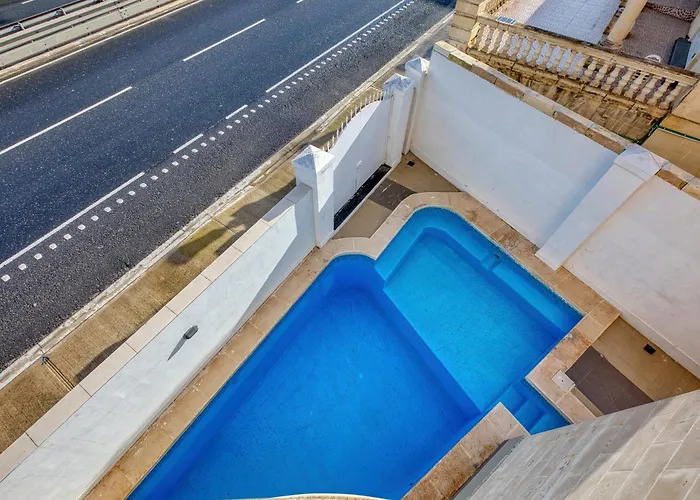 Luxury Private Pool Bbq & 5star Amenities *