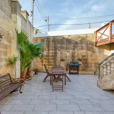 Вилла Luxury Private Pool Bbq & 5star Amenities Bahar ic-Caghaq